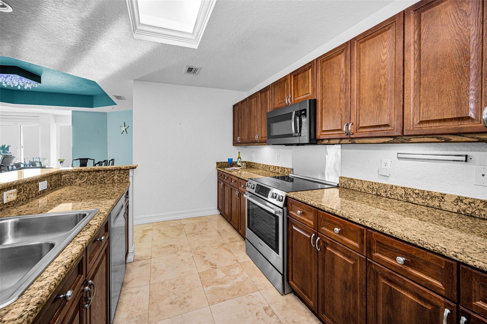 1860 N Fort Harrison Ave #103 Property Photo 24