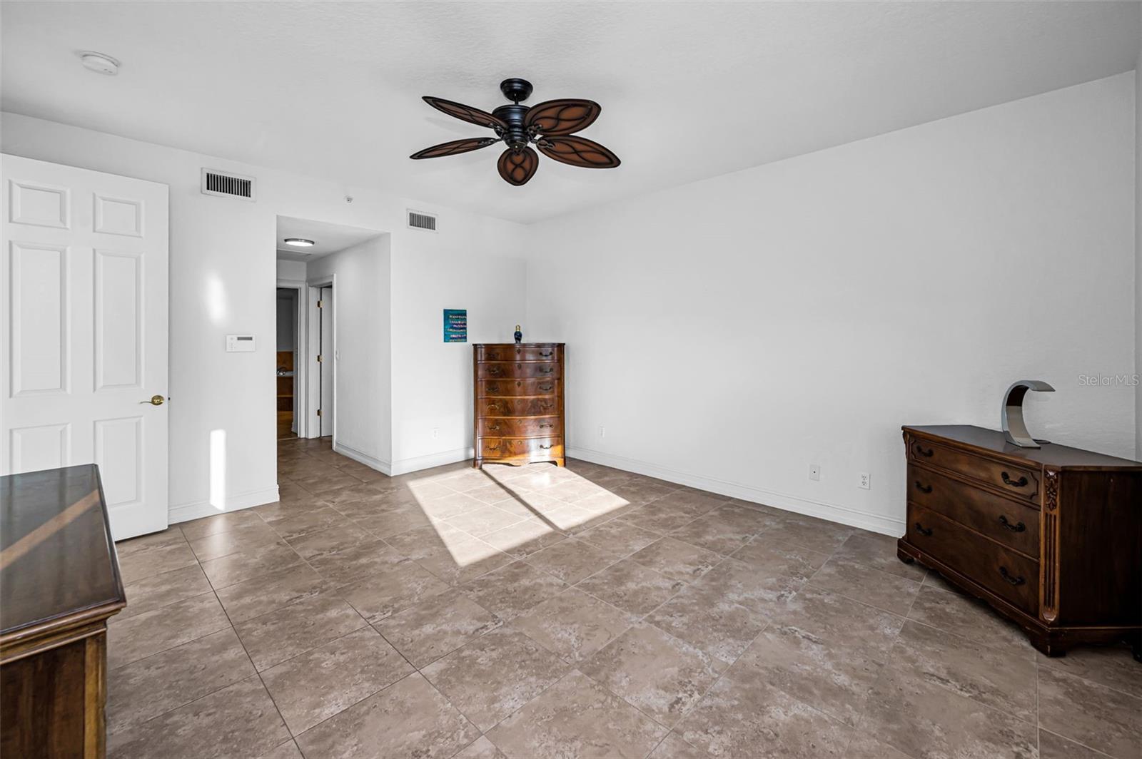 1860 N Fort Harrison Ave #103 Property Photo 42
