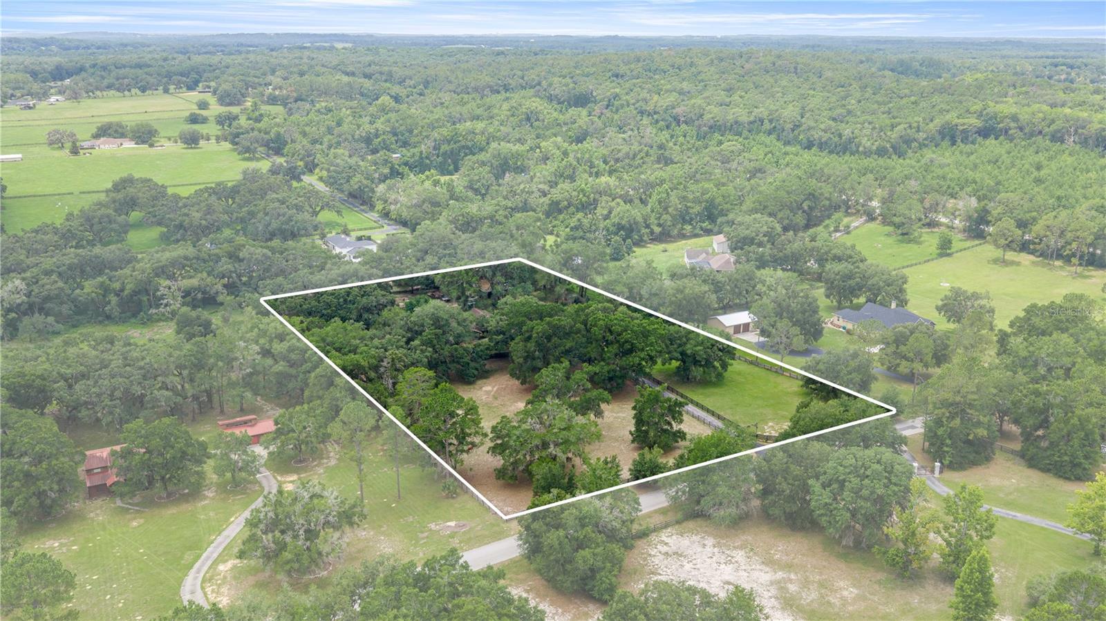 4556 E View Top Ln Property Photo 2