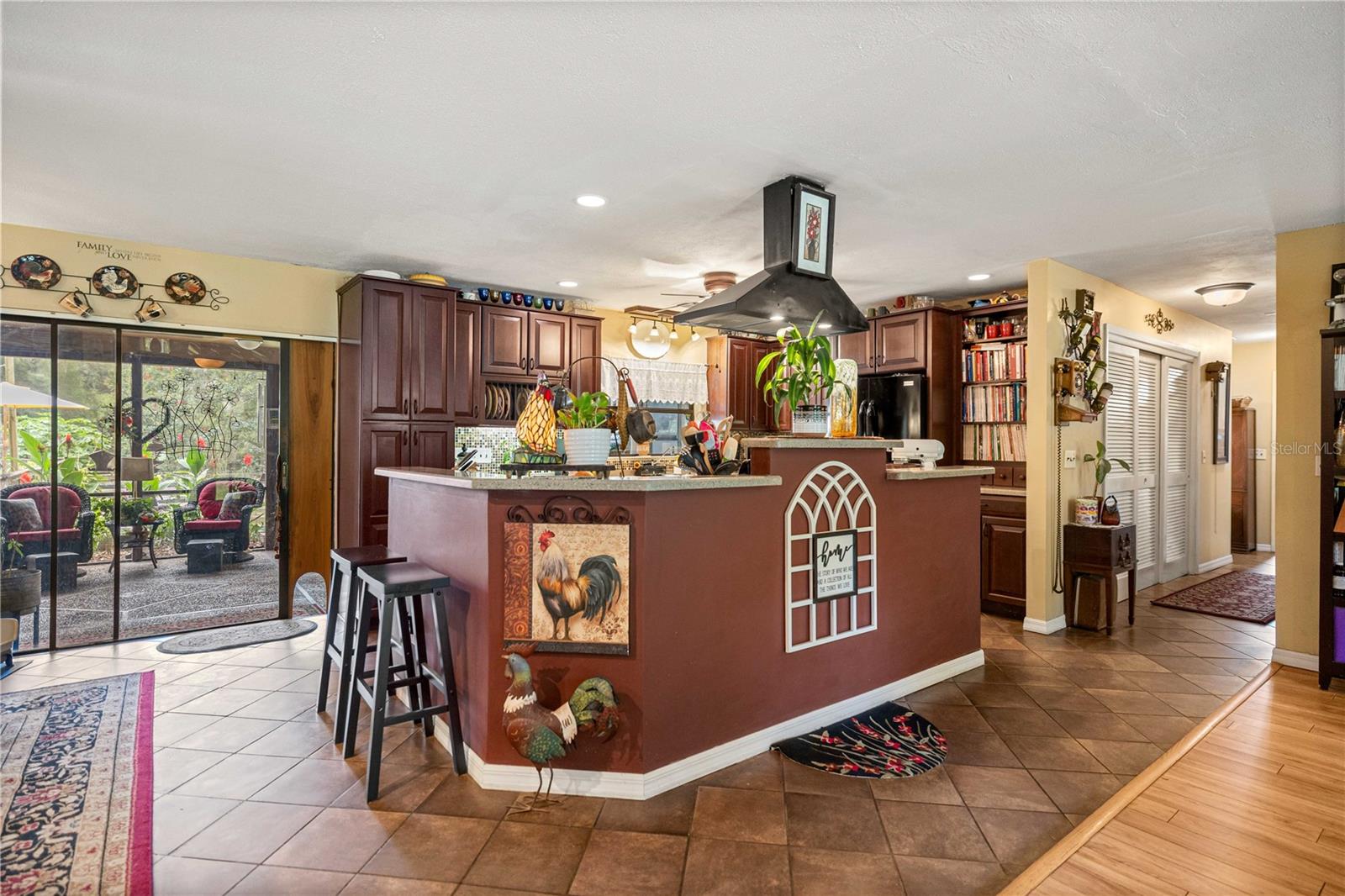 4556 E View Top Ln Property Photo 5