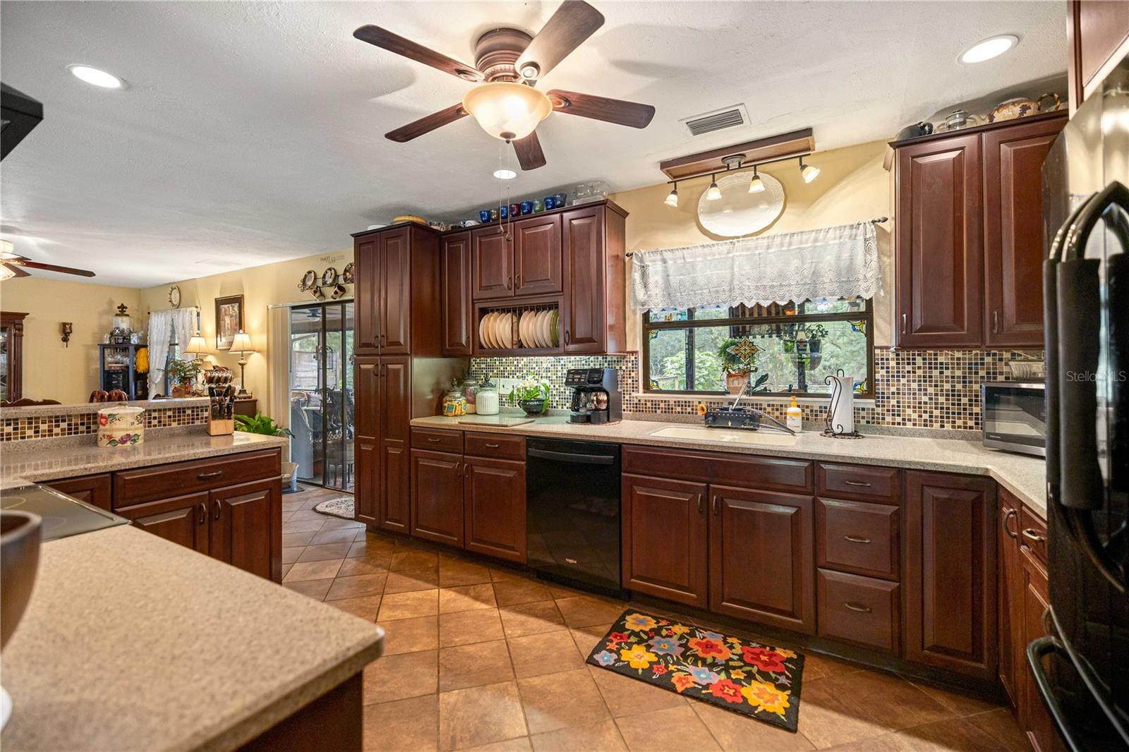 4556 E View Top Ln Property Photo 6