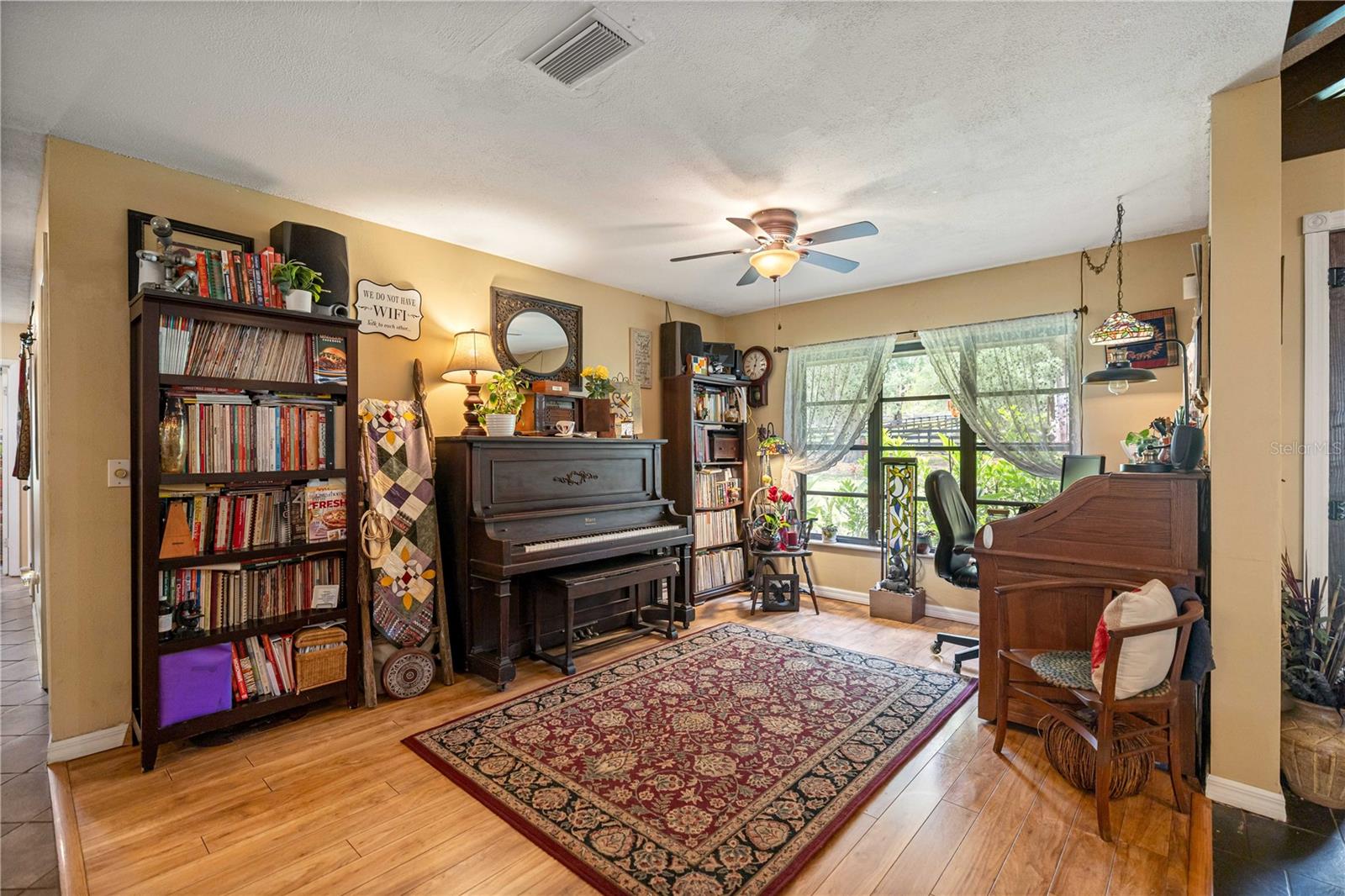4556 E View Top Ln Property Photo 15