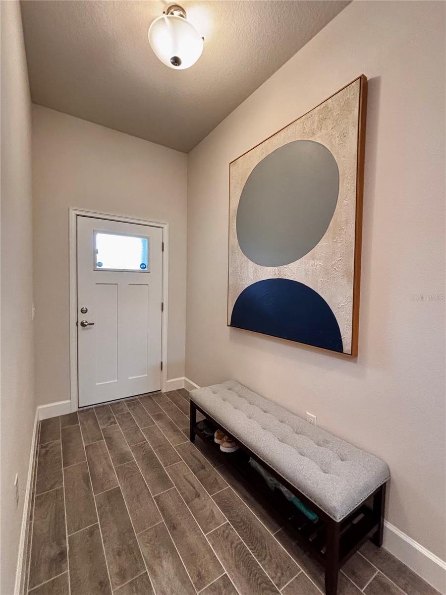 11801 Sunder Berry St Property Photo 3