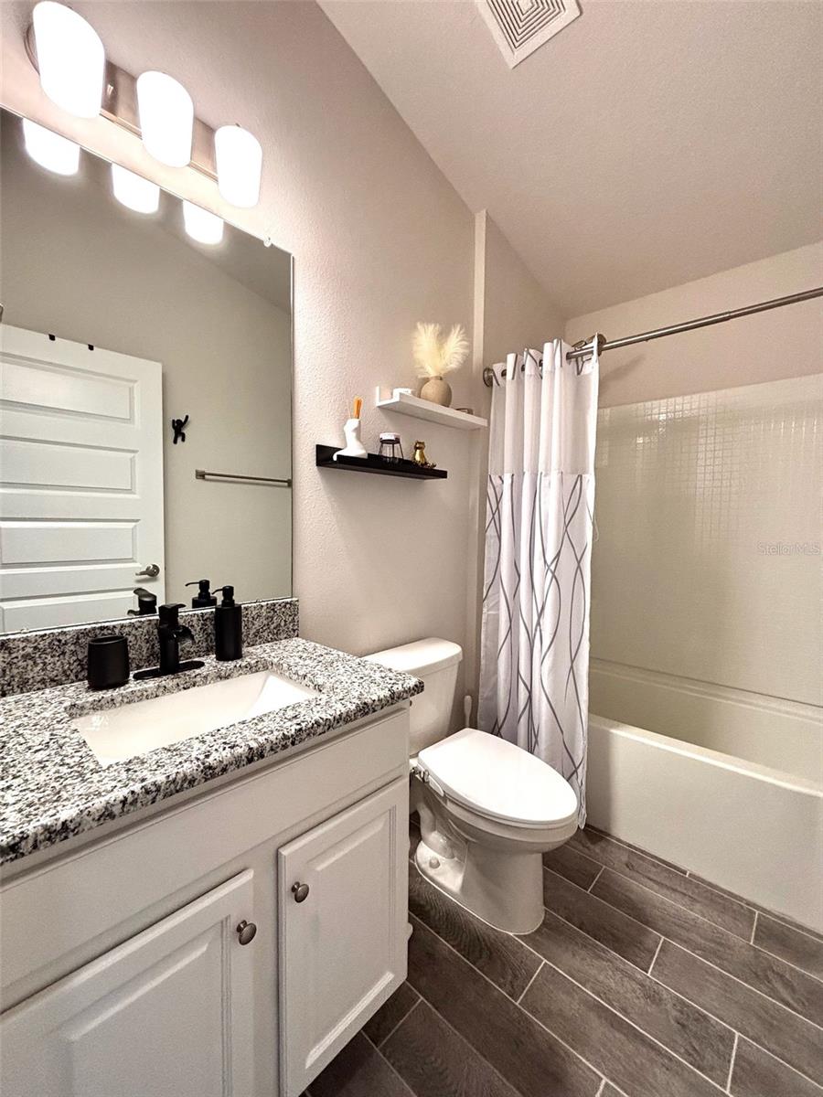 11801 Sunder Berry St Property Photo 17
