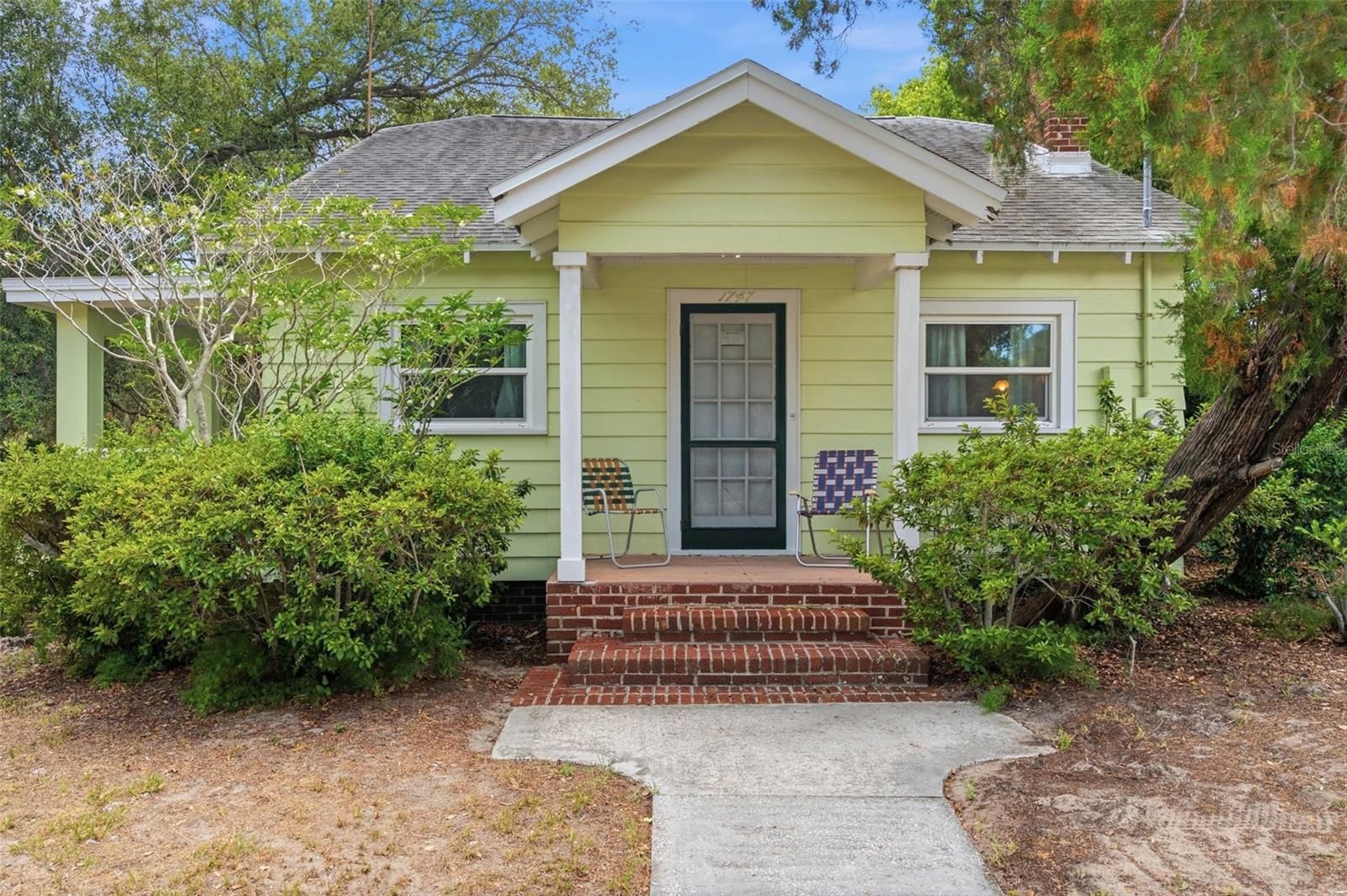 1747 Apache Trl Property Photo 1