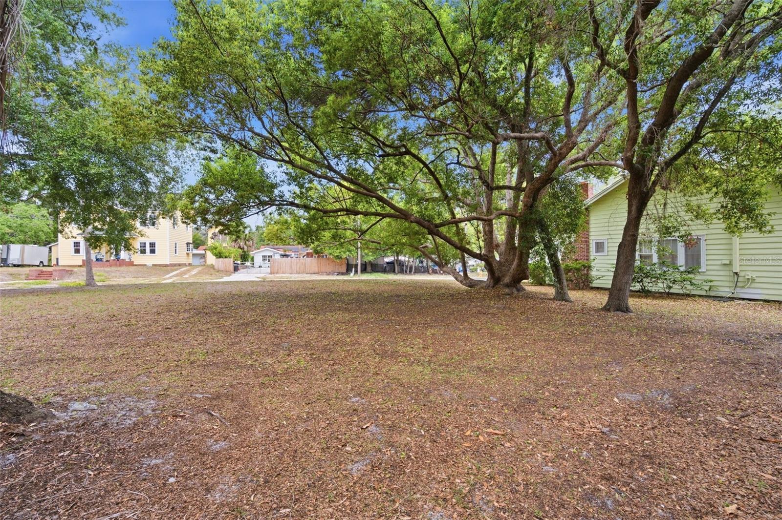 1747 Apache Trl Property Photo 12