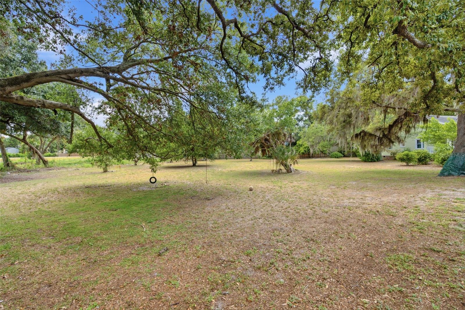 1747 Apache Trl Property Photo 13