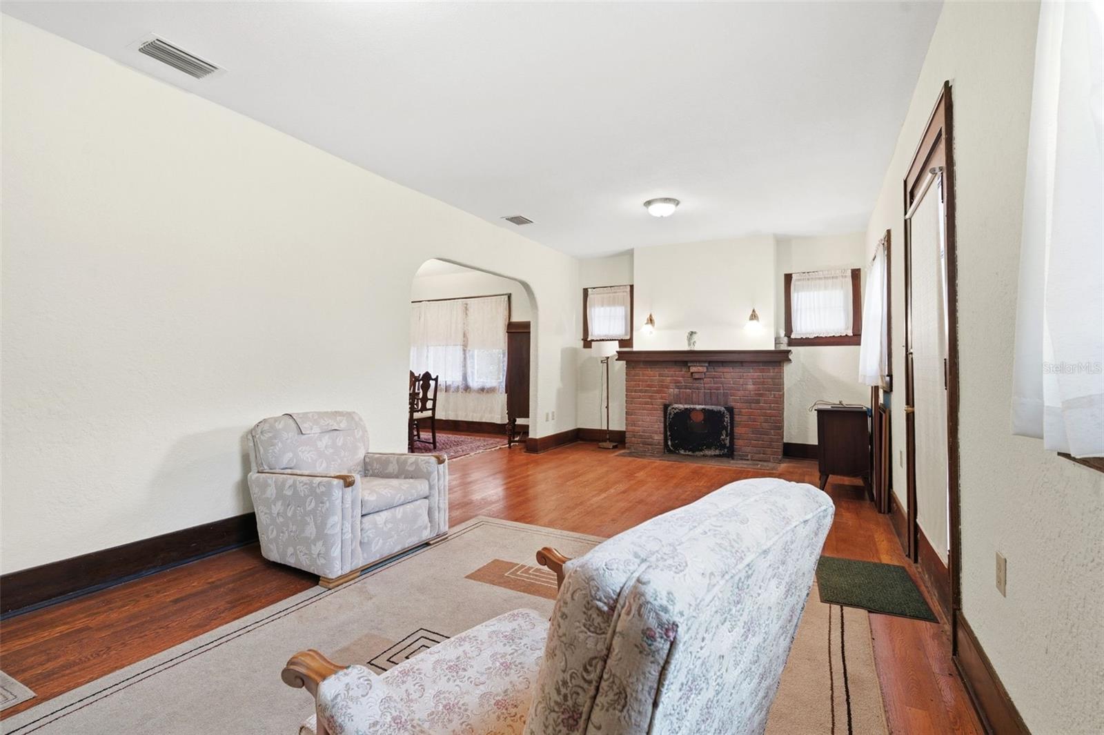 1747 Apache Trl Property Photo 18