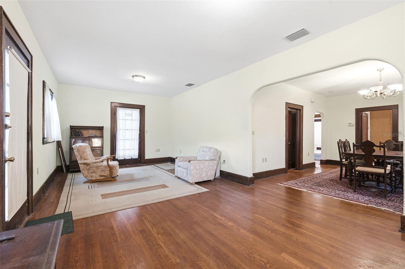 1747 Apache Trl Property Photo 19