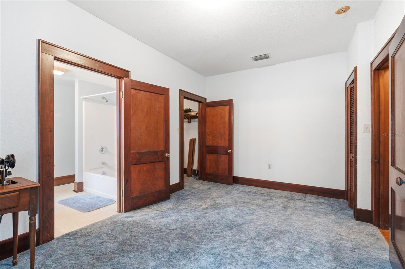 1747 Apache Trl Property Photo 31