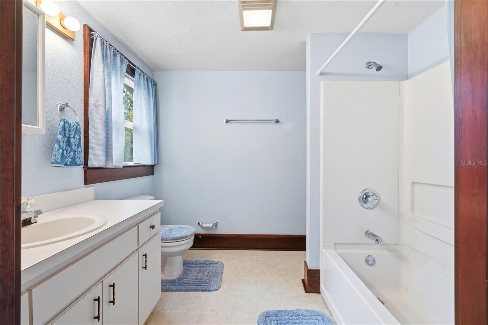 1747 Apache Trl Property Photo 36