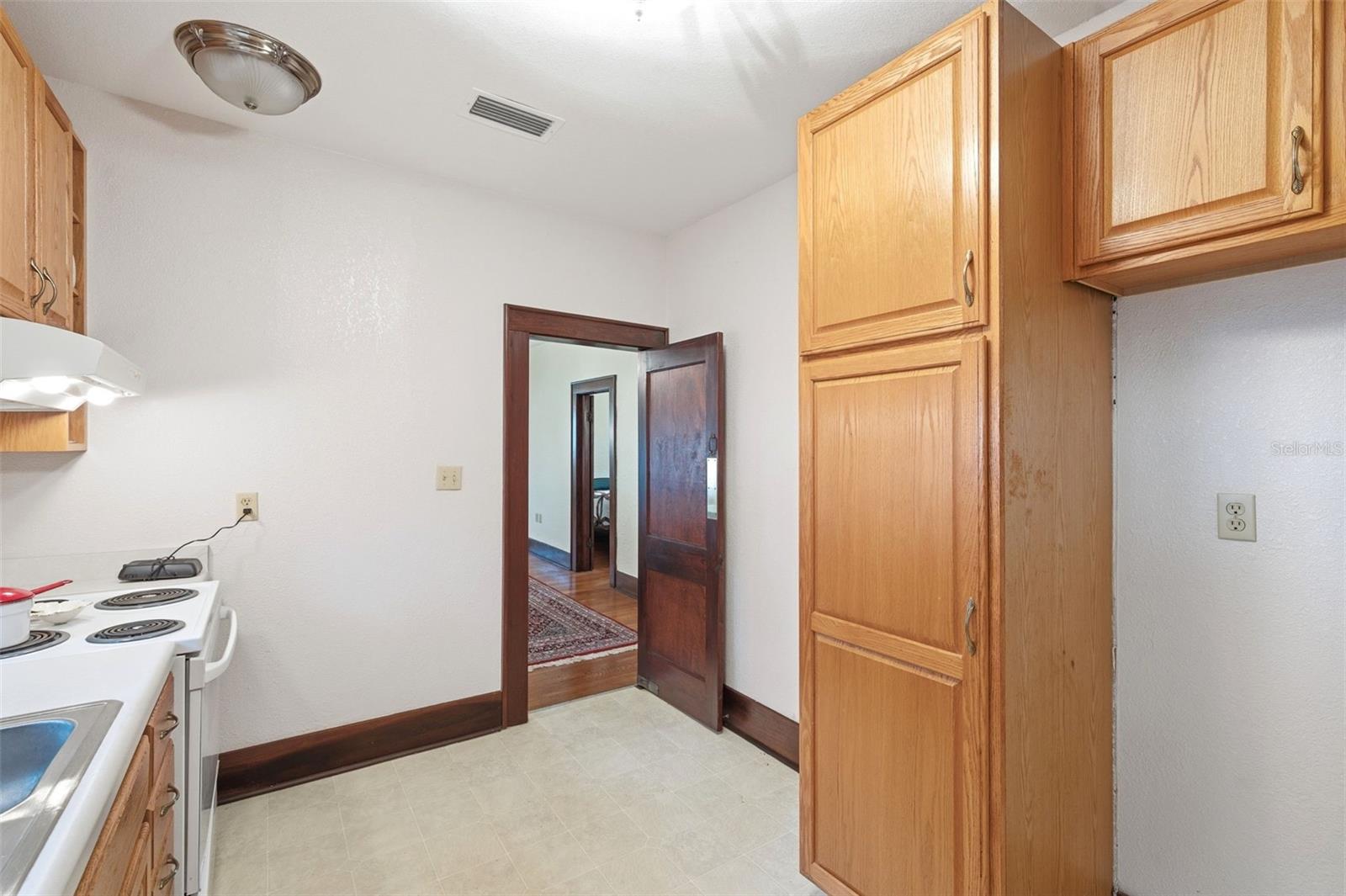 1747 Apache Trl Property Photo 43