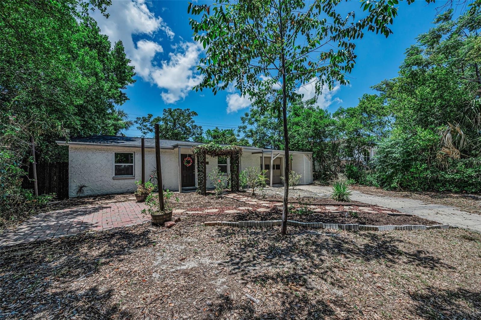 4312 Beacon Square Dr Property Photo 1