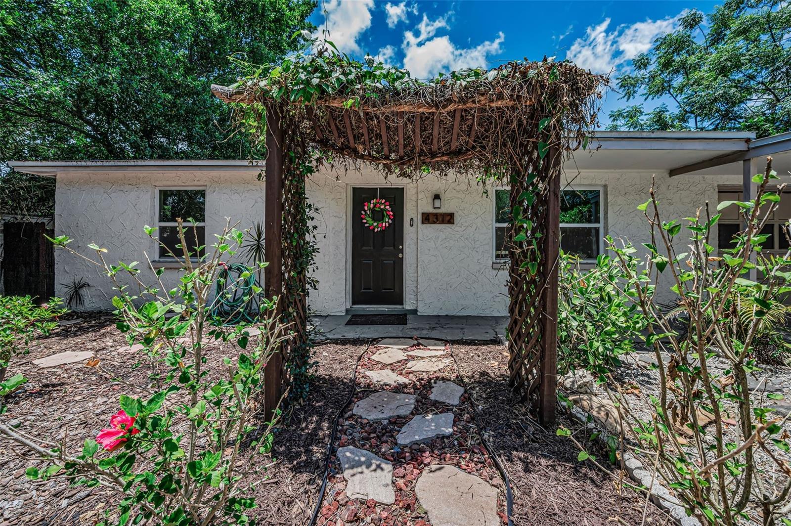 4312 Beacon Square Dr Property Photo 8