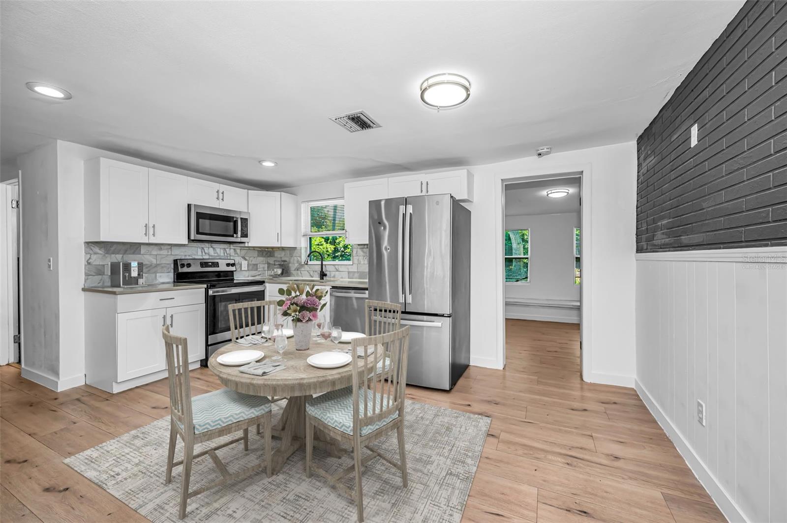 4312 Beacon Square Dr Property Photo 14