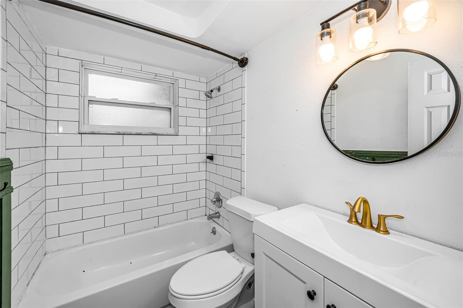 4312 Beacon Square Dr Property Photo 25