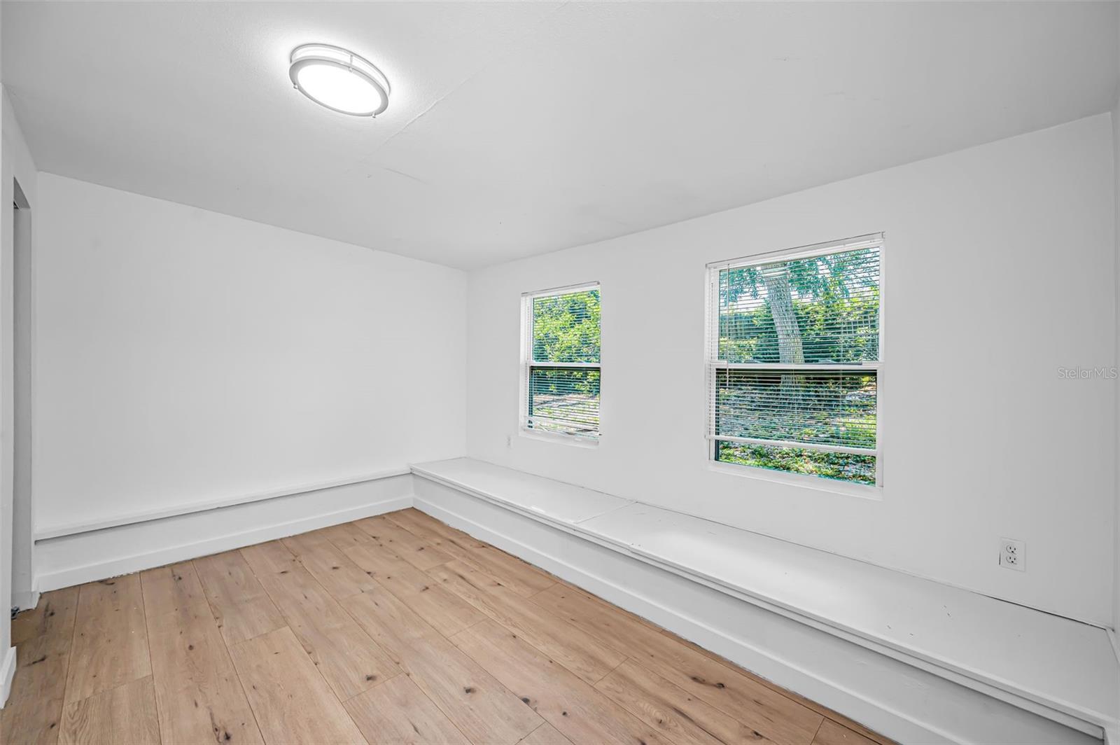 4312 Beacon Square Dr Property Photo 29