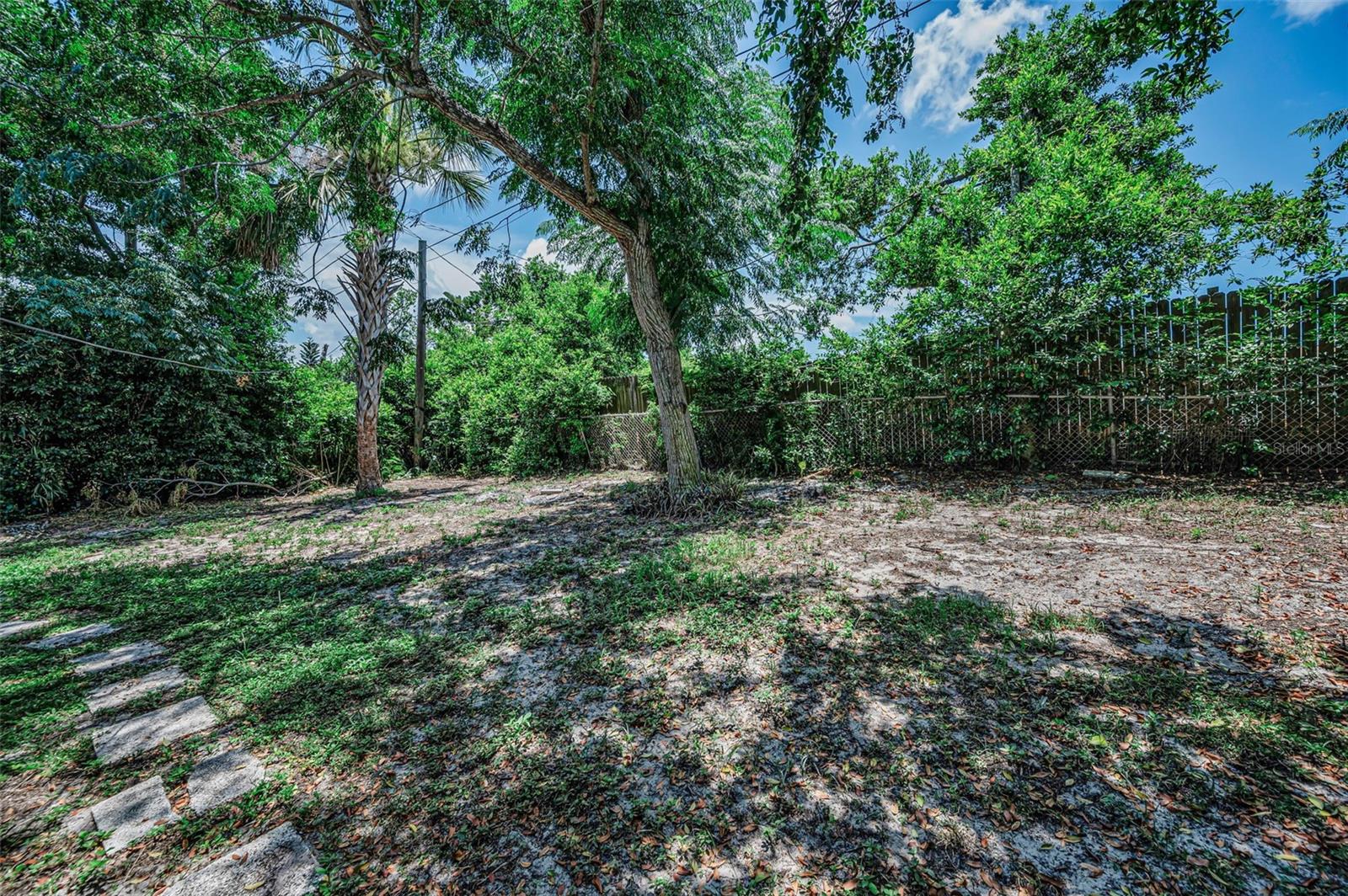 4312 Beacon Square Dr Property Photo 36