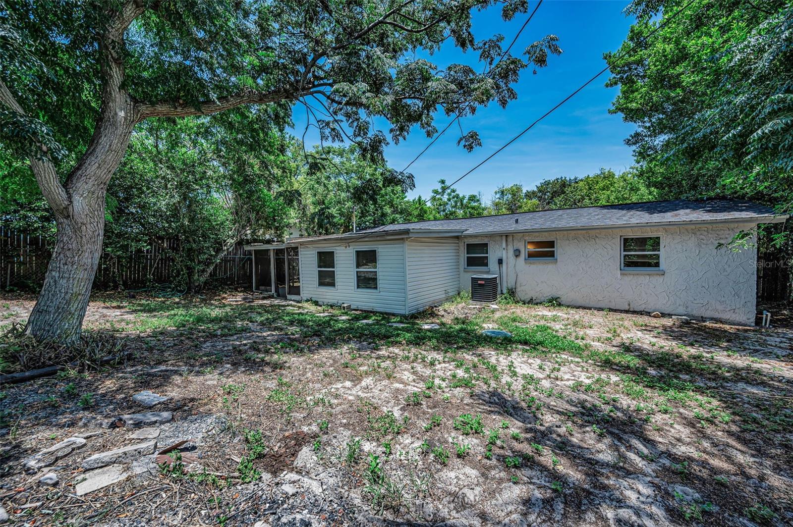 4312 Beacon Square Dr Property Photo 38