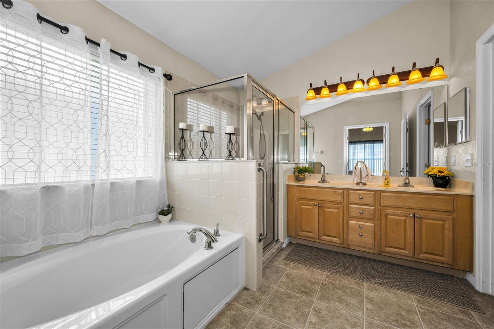 6549 Crescent Loop Property Photo 30