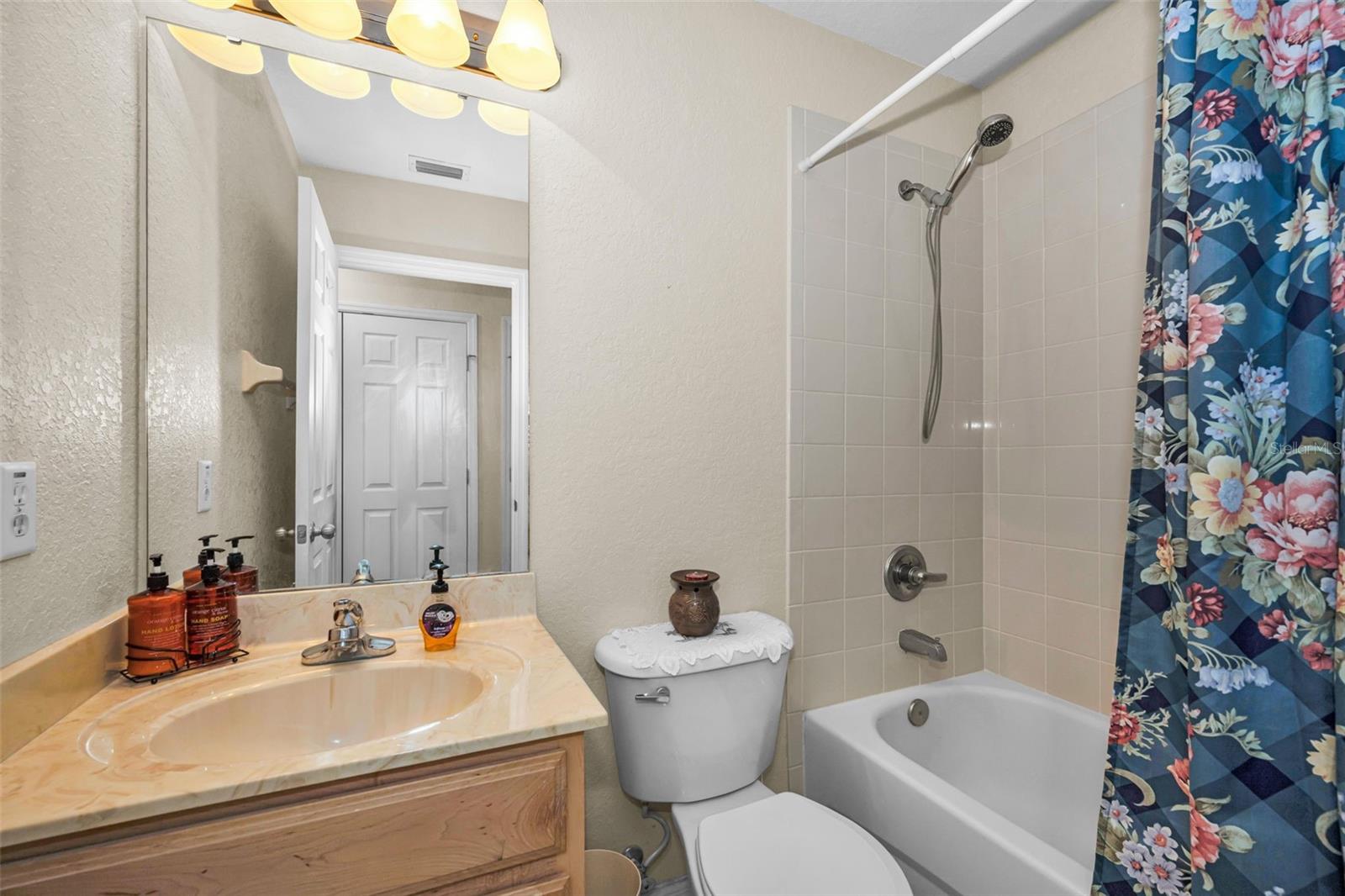 6549 Crescent Loop Property Photo 37