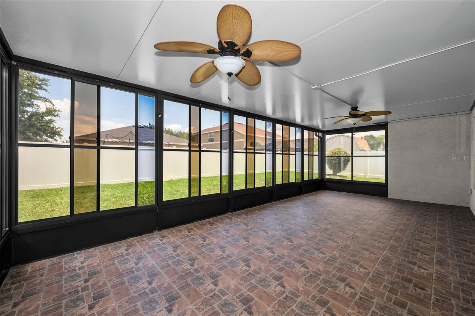 6549 Crescent Loop Property Photo 41