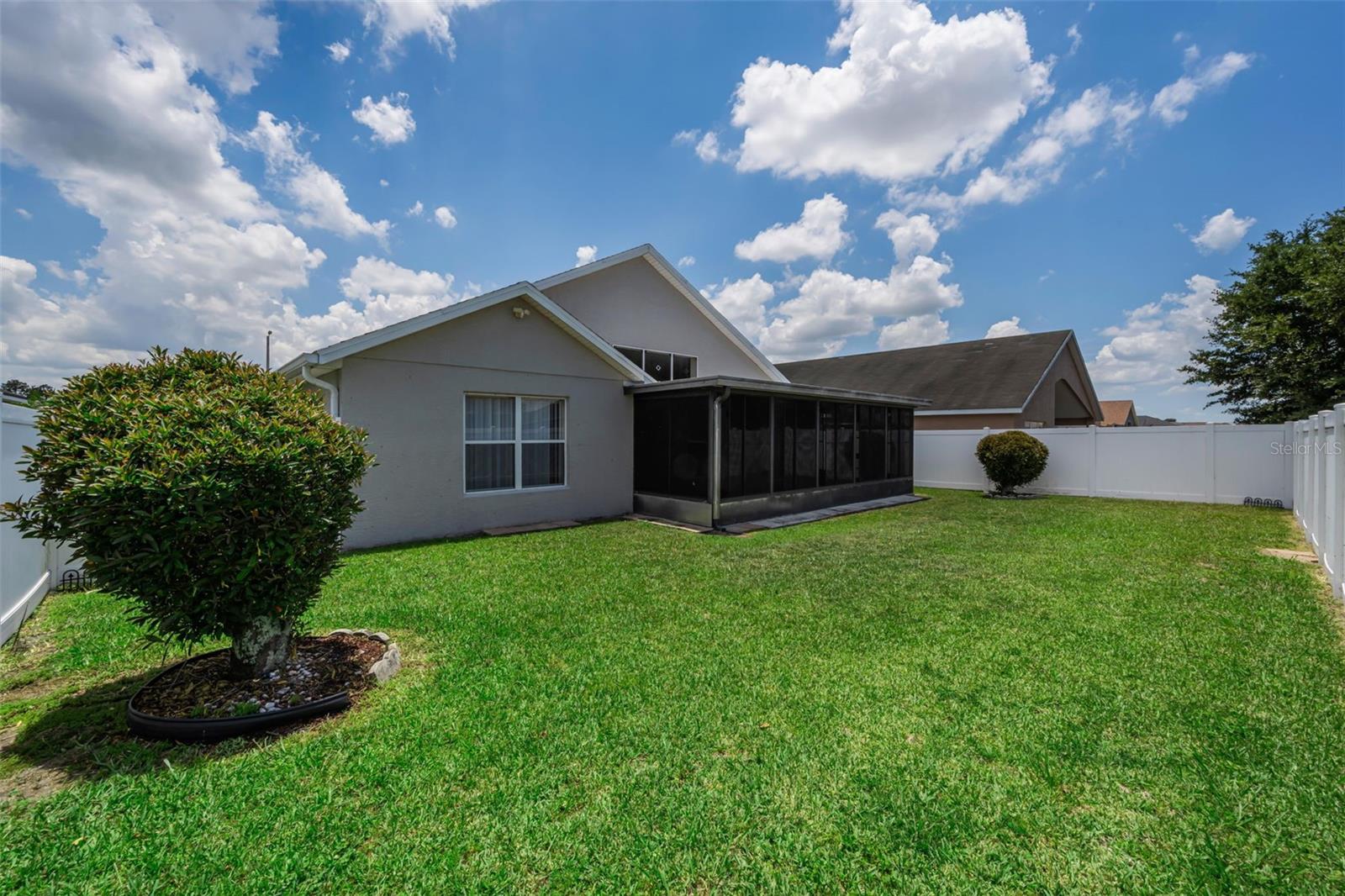 6549 Crescent Loop Property Photo 47