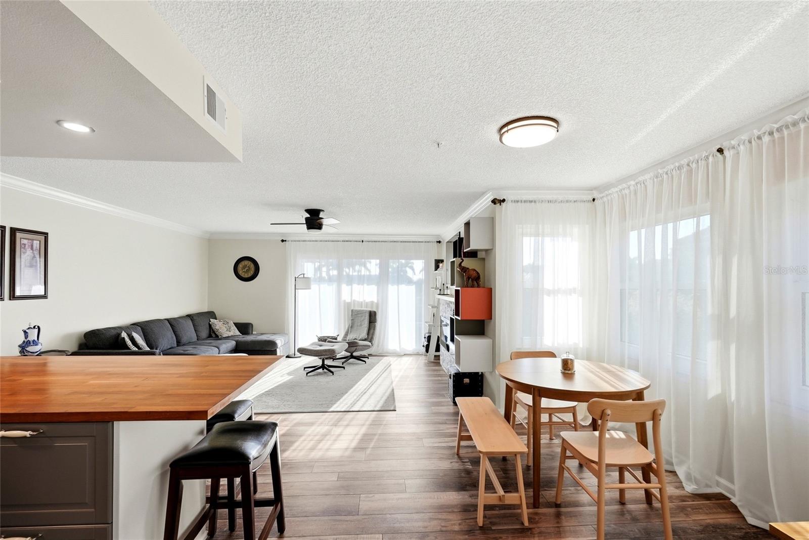 2400 Feather Sound Dr #1428 Property Photo 9