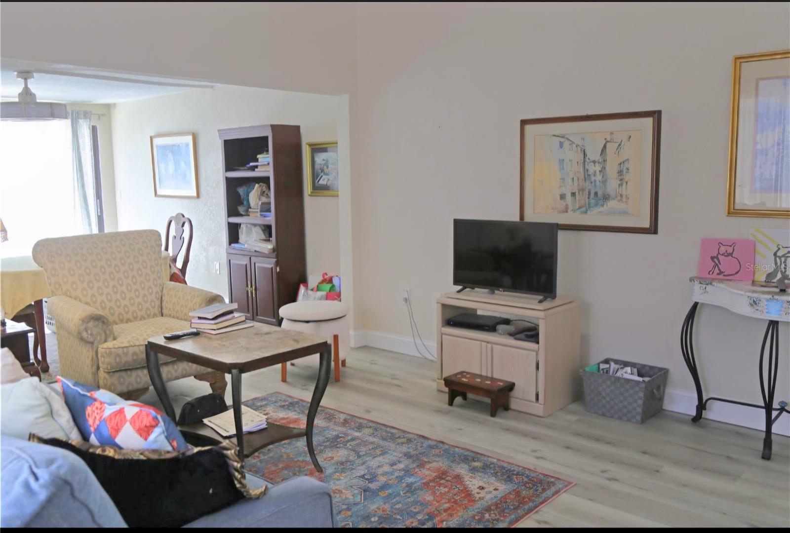 12217 Saddle Strap Row Property Photo 9
