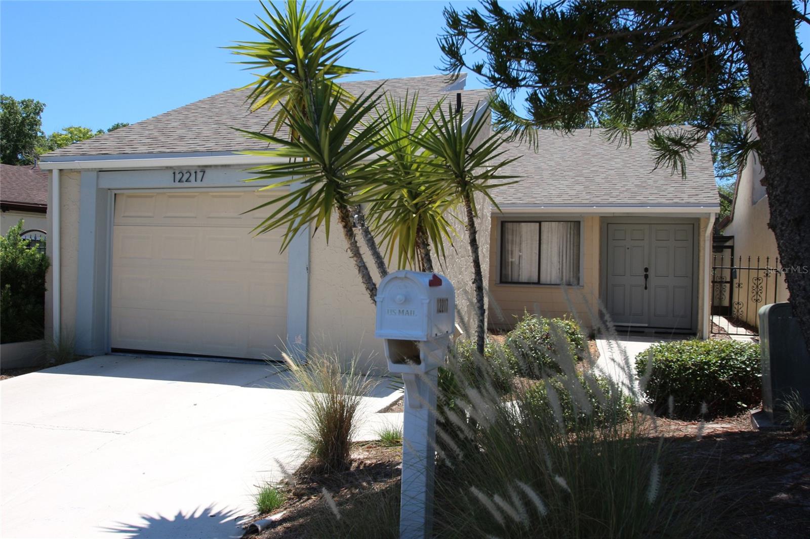 12217 Saddle Strap Row Property Photo 18