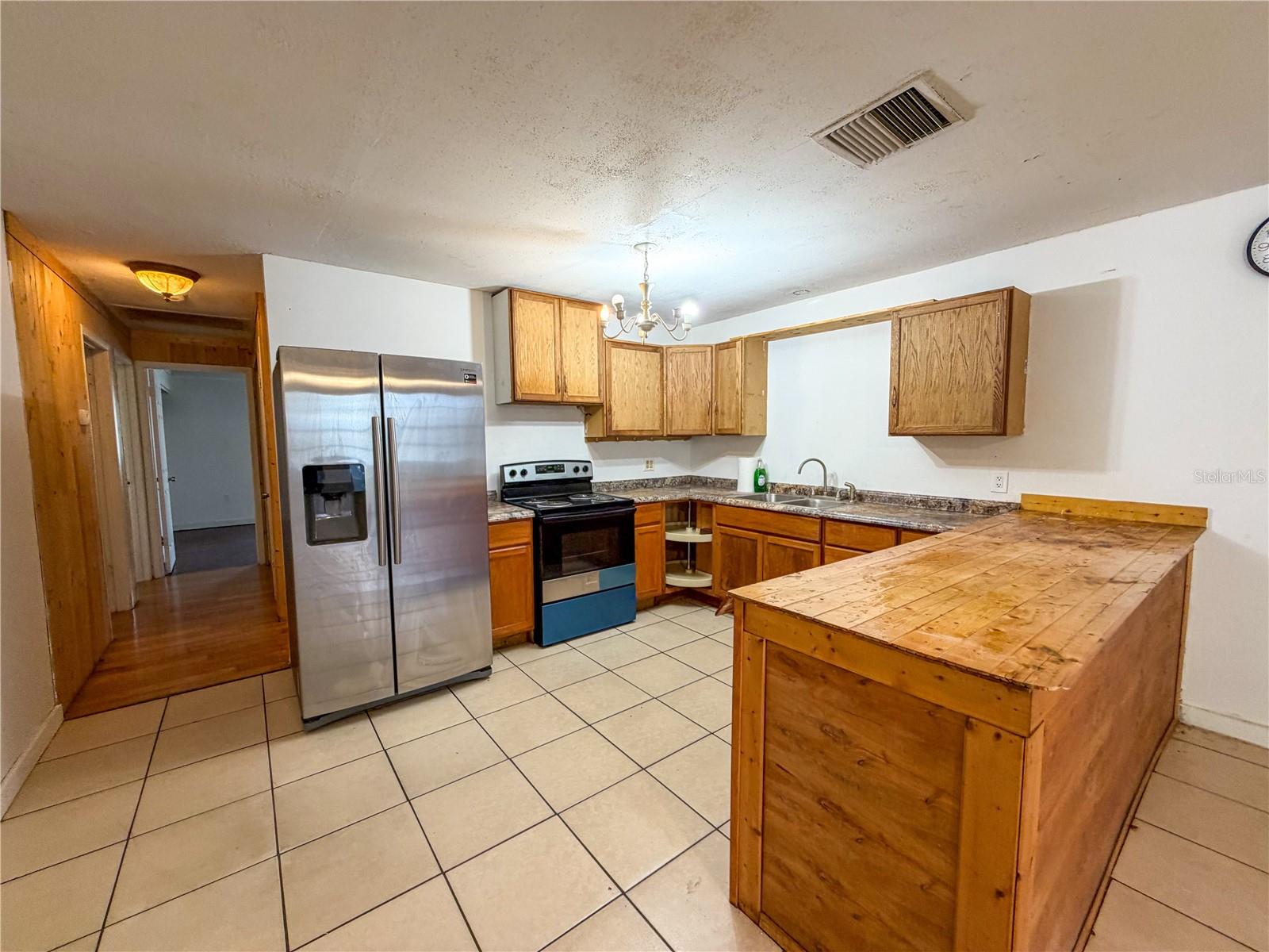 308 Central Ave Property Photo 5