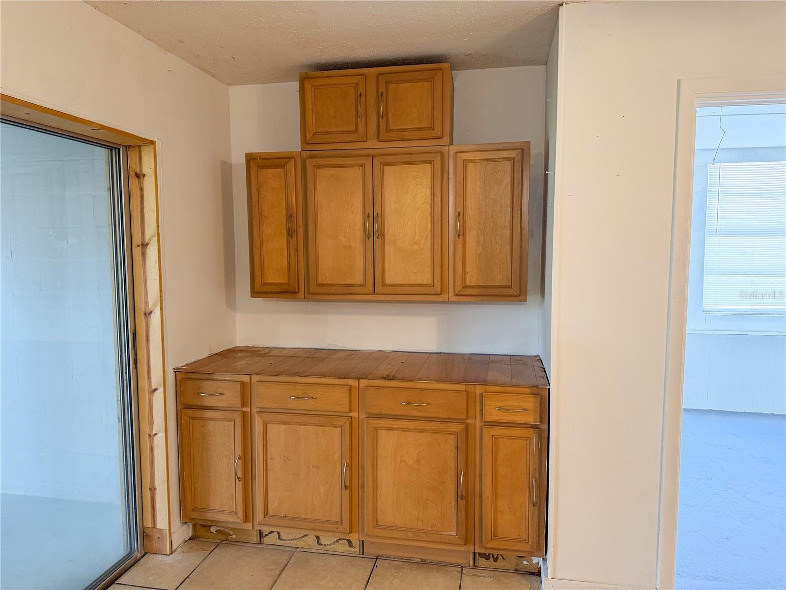 308 Central Ave Property Photo 12