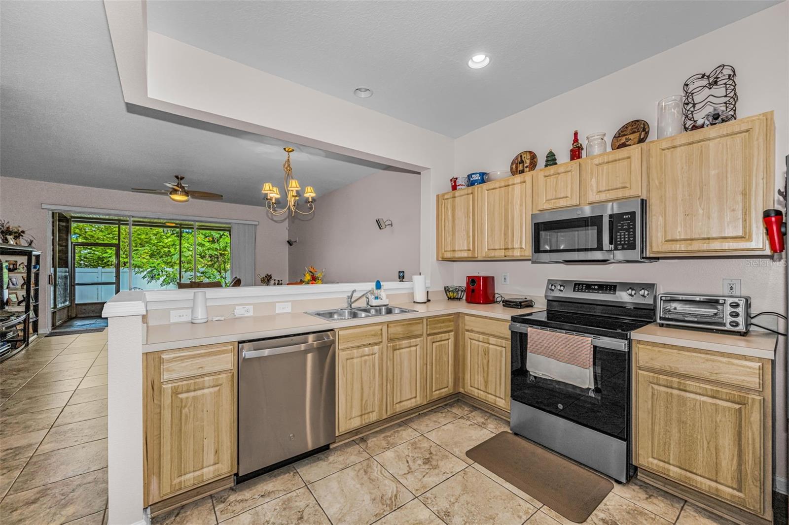 8414 Sandy Beach St Property Photo 14