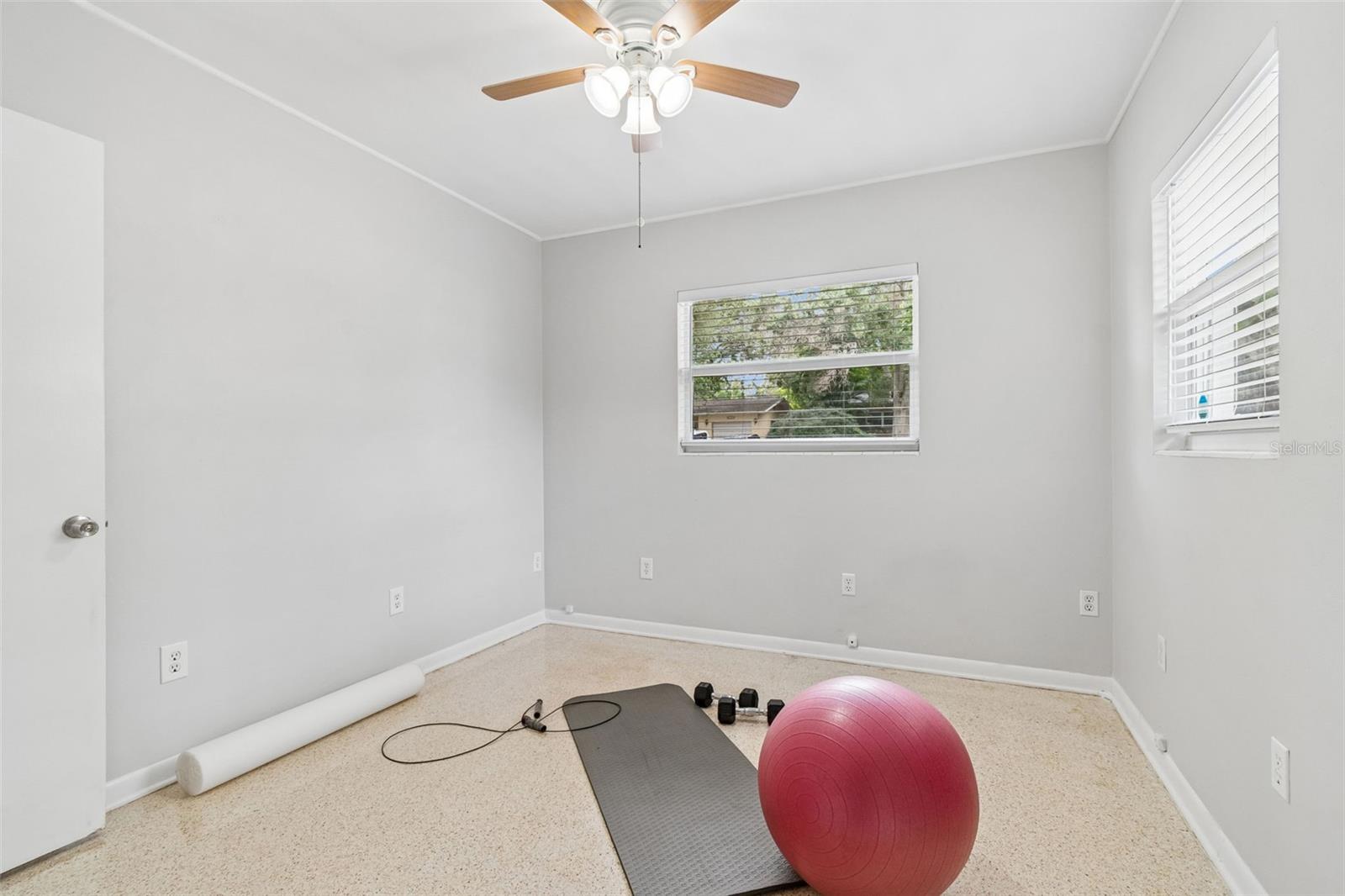 1357 S Evergreen Ave Property Photo 40