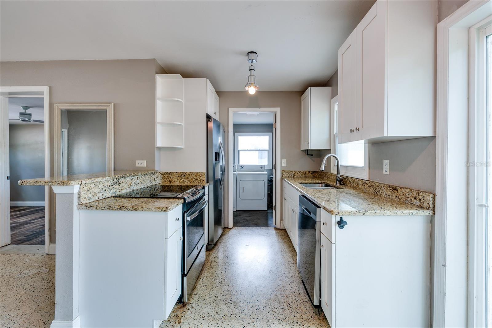 5601 Cedar St Ne Property Photo 15