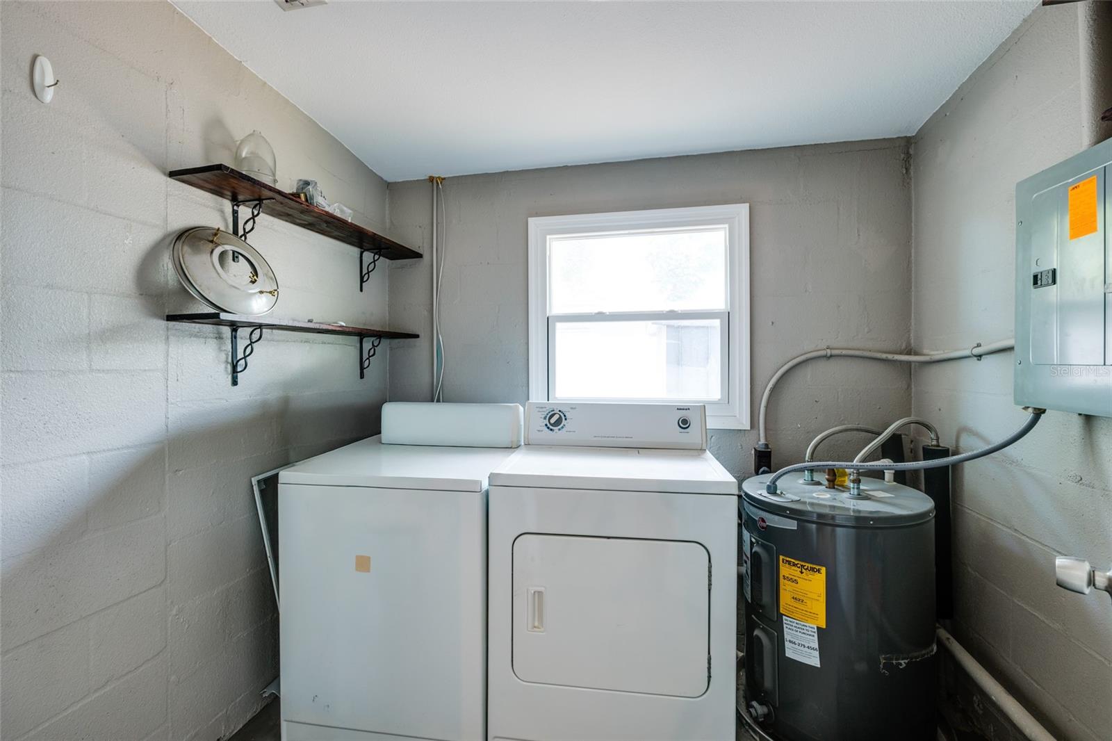 5601 Cedar St Ne Property Photo 16