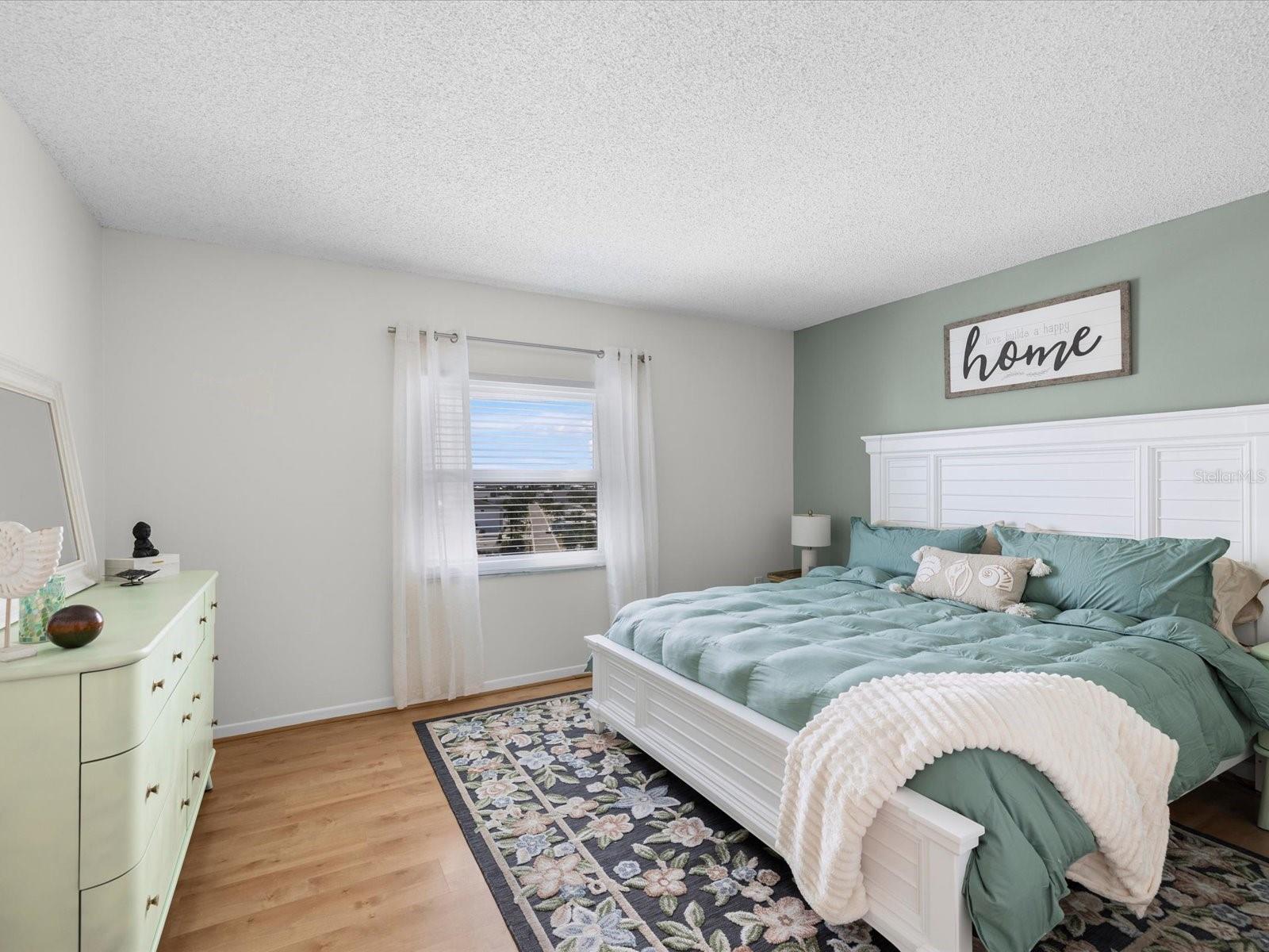 17400 Gulf Blvd #j7 Property Photo 5