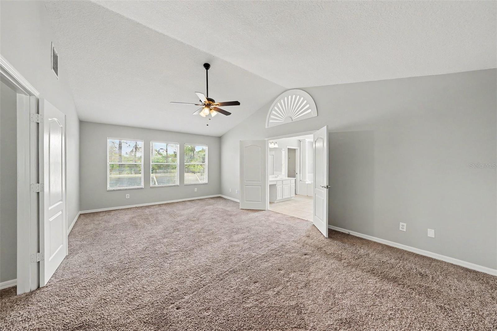 6112 Cezanne Ave Property Photo 17
