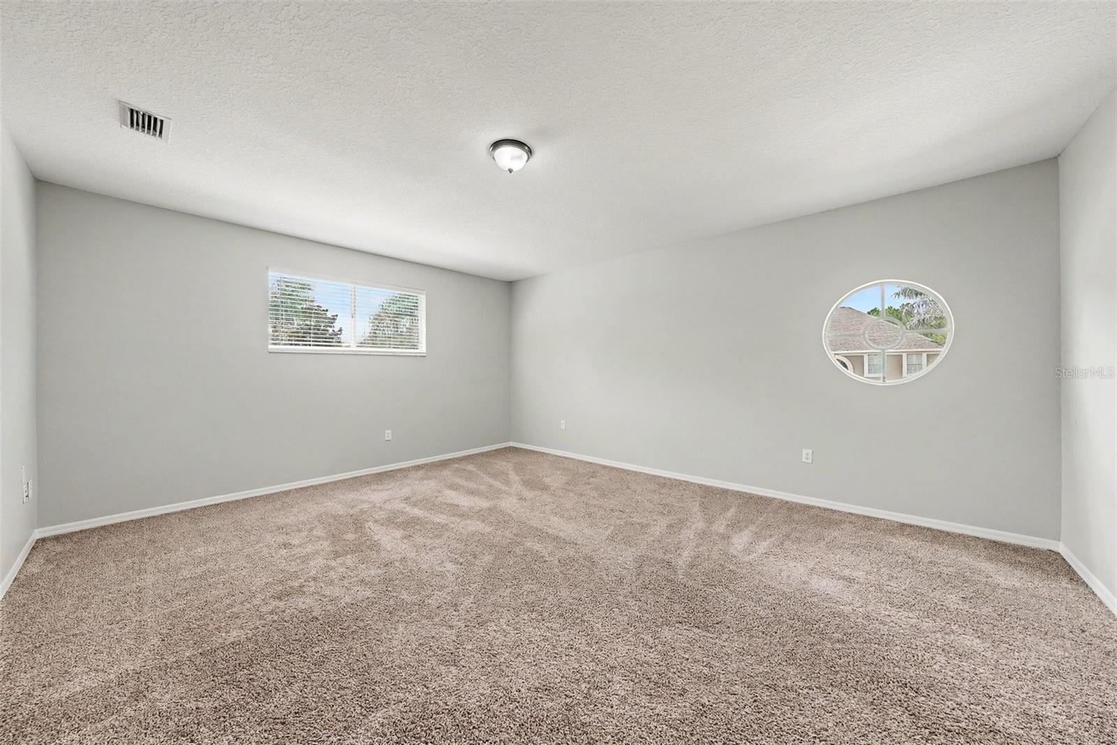 6112 Cezanne Ave Property Photo 19