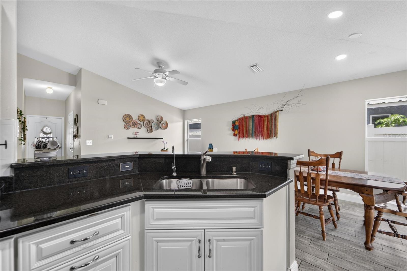 15428 Florida Breeze Loop Property Photo 7