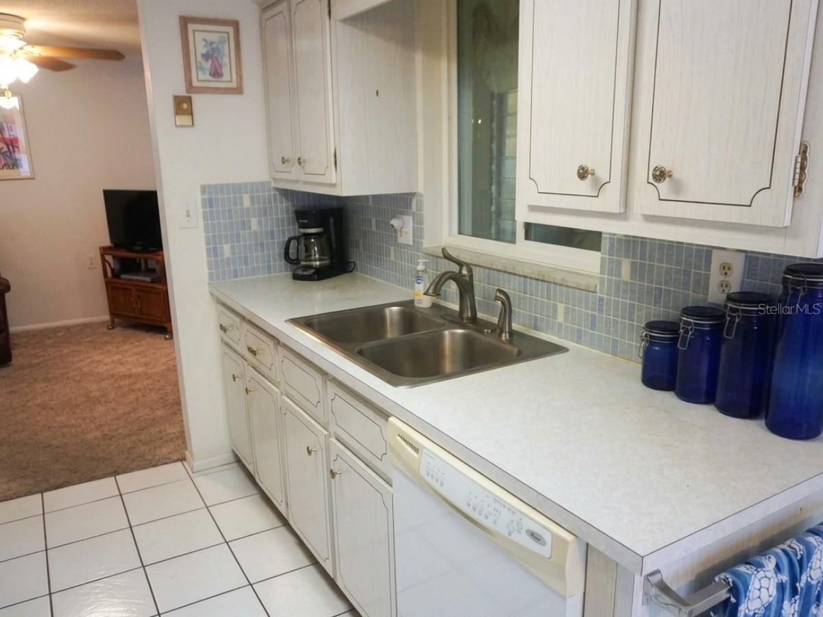 1248 Ermine Dr Property Photo 12