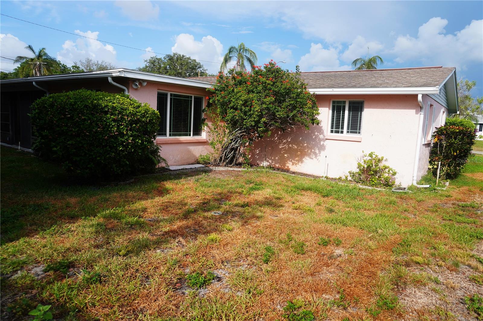 1248 Ermine Dr Property Photo 22