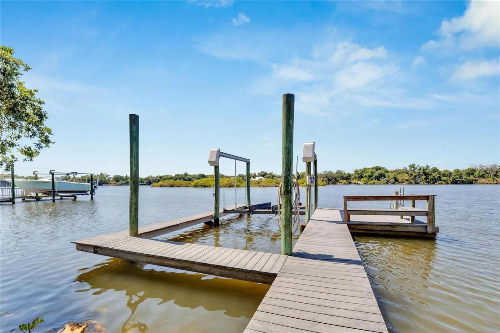 9307 River Cove Dr Property Photo 11