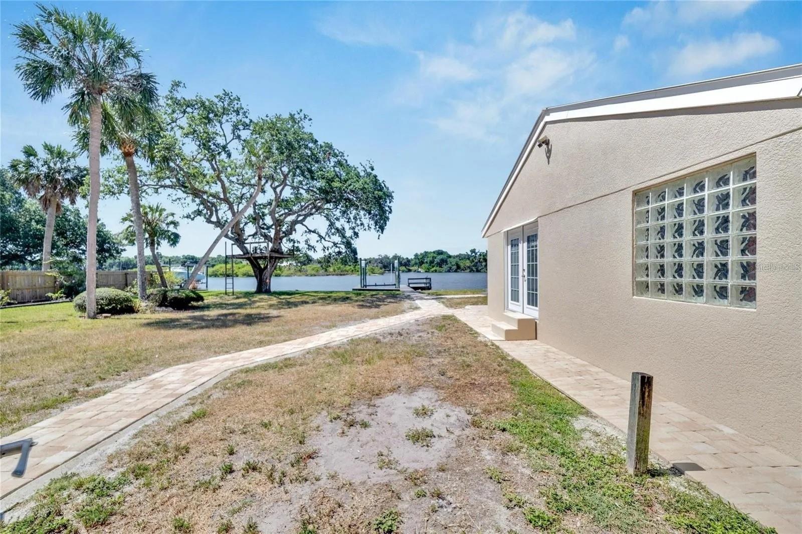 9307 River Cove Dr Property Photo 22