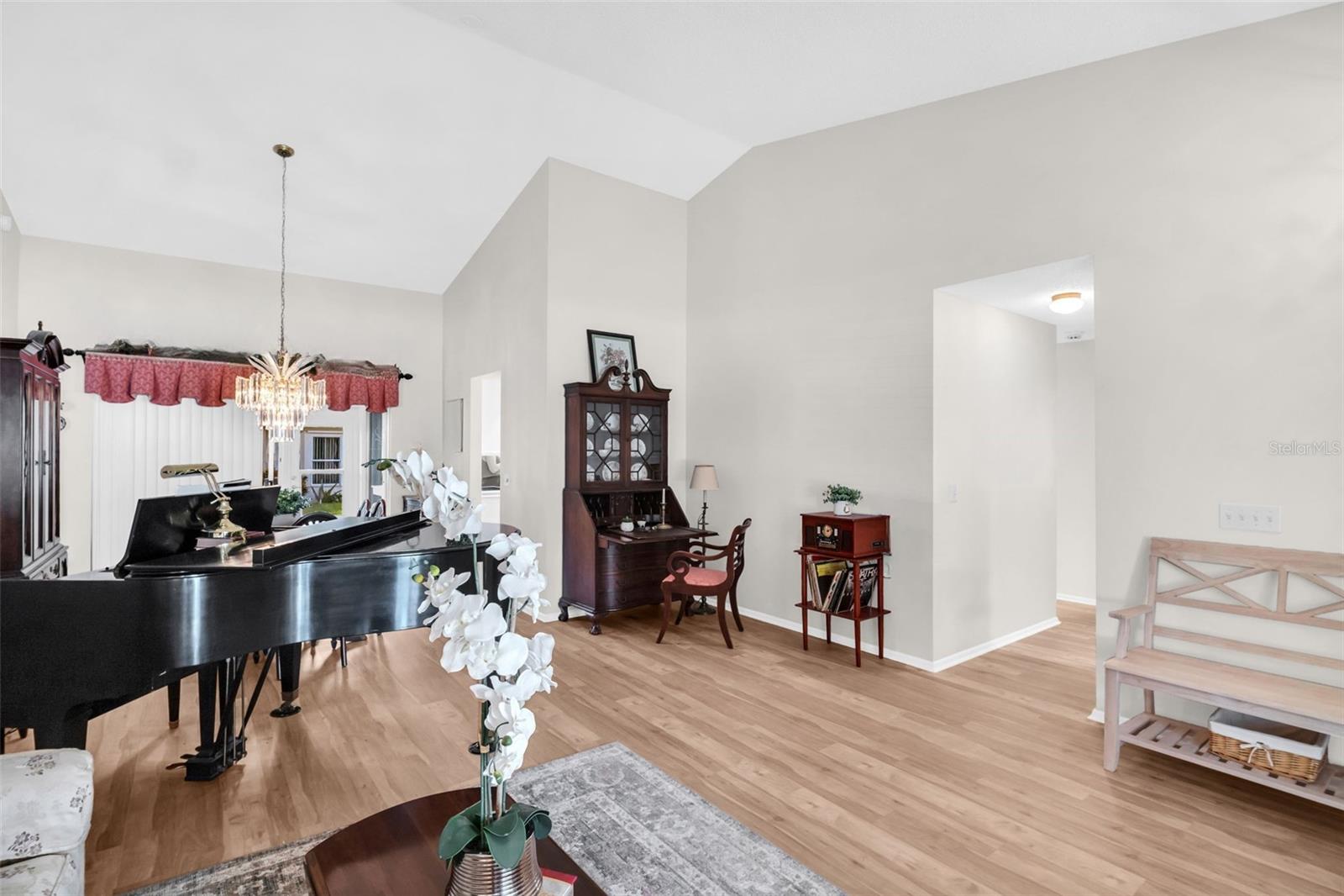 3960 Tarpon Pointe Cir Property Photo 6