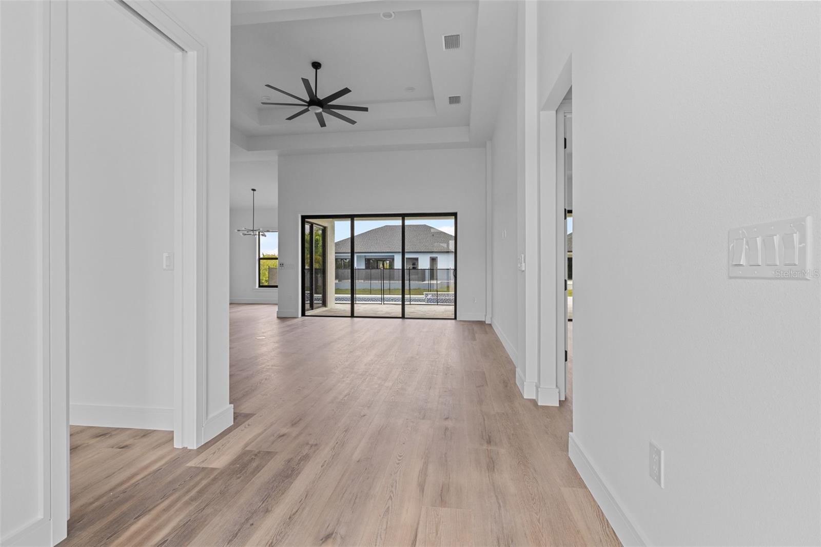15381 Alsask Cir Property Photo 5