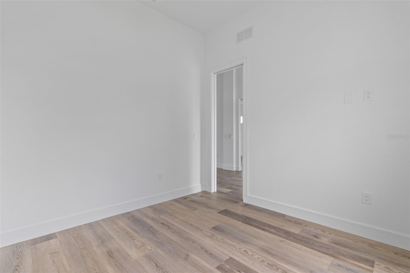15381 Alsask Cir Property Photo 20