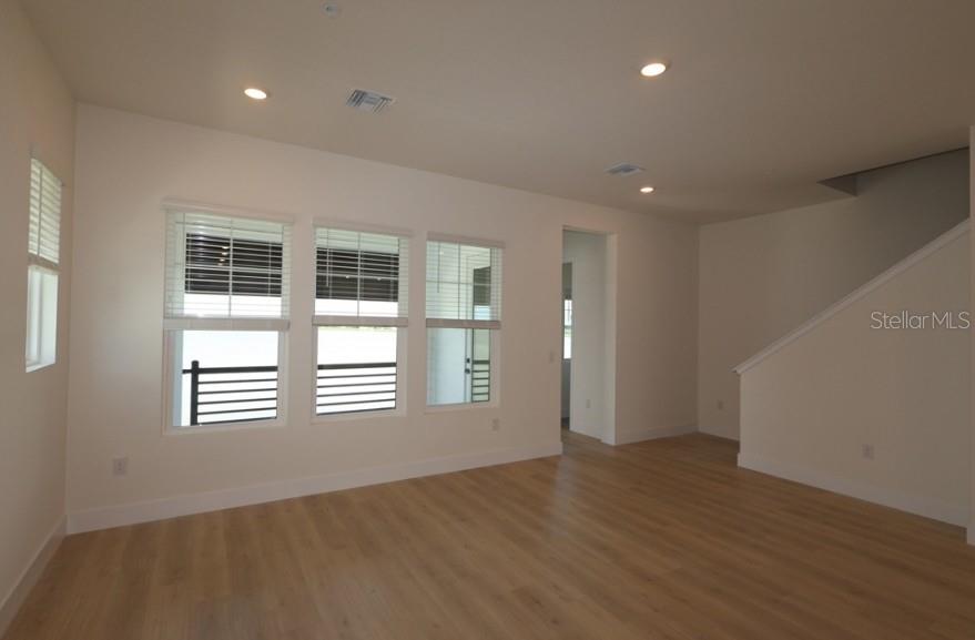 1650 Springwell Ln Property Photo 11