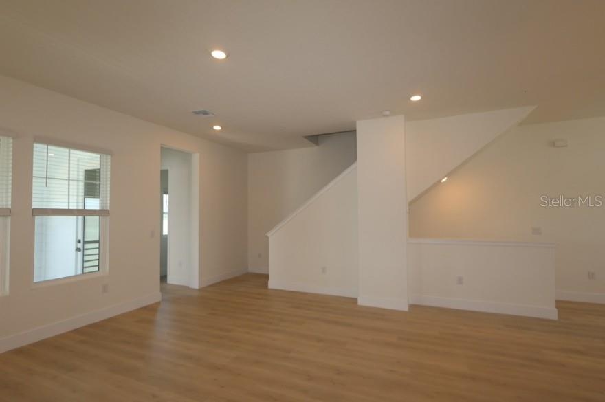1650 Springwell Ln Property Photo 12
