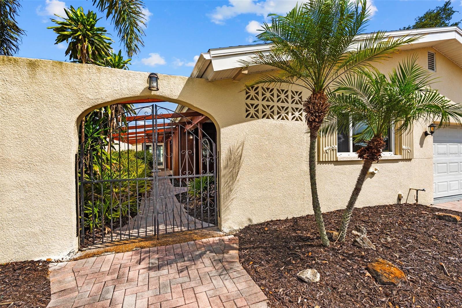 10472 Orange Blossom Ln Property Photo